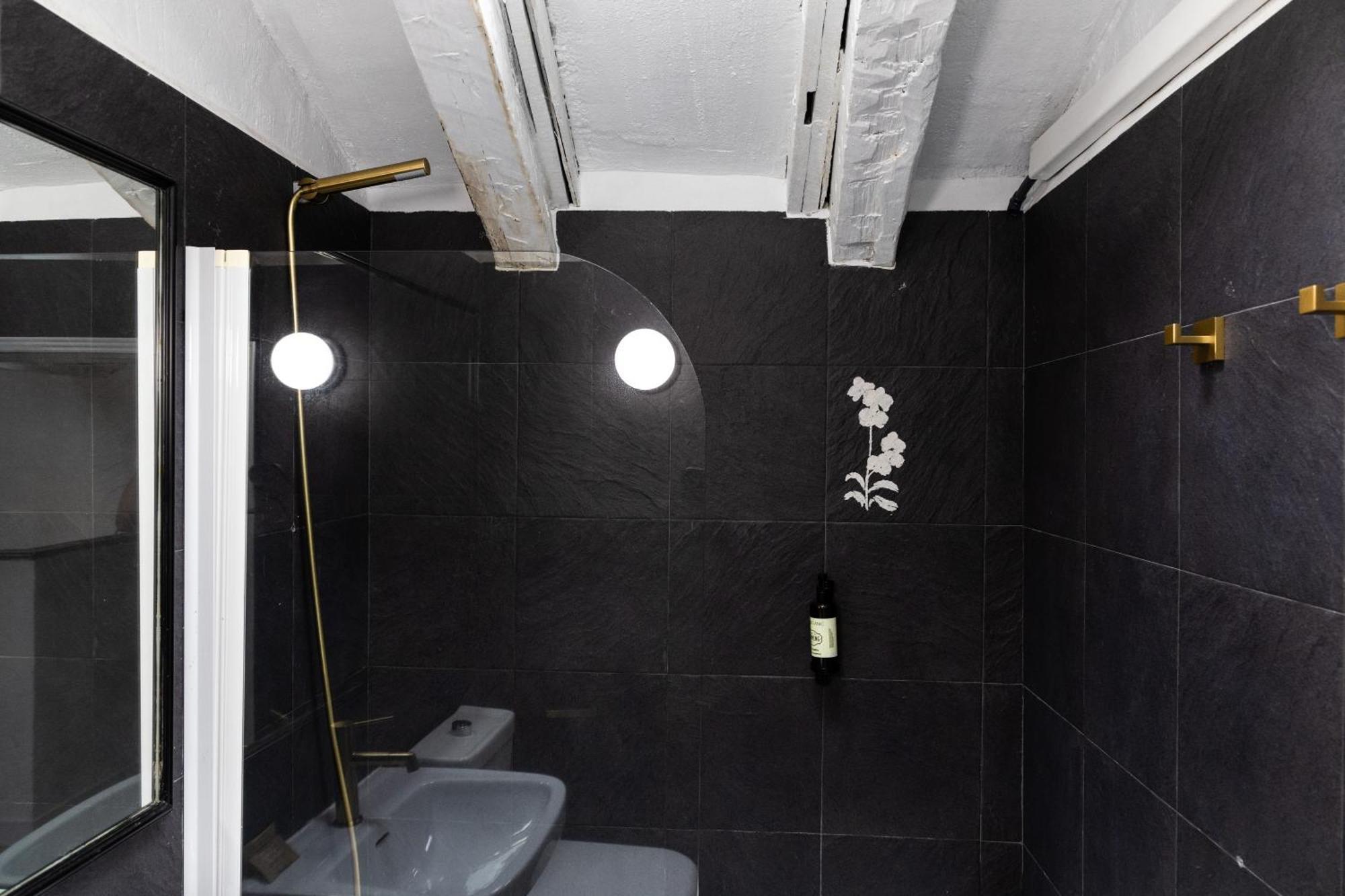Charming Fuencarral II Apartment Madrid Ngoại thất bức ảnh